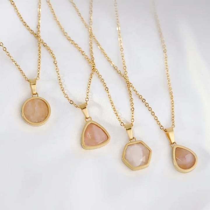 Collier en pierre naturelle- L'élégance à votre service._1