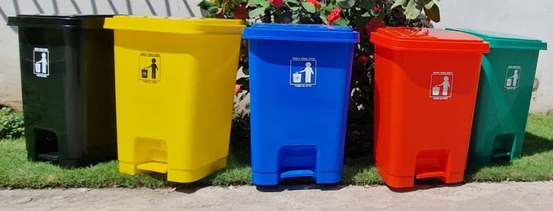 Dustbin 25 litres with leeds with Pedal Plastic - 25C