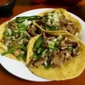 Combo 4 (3 tacos asada de res + agua)