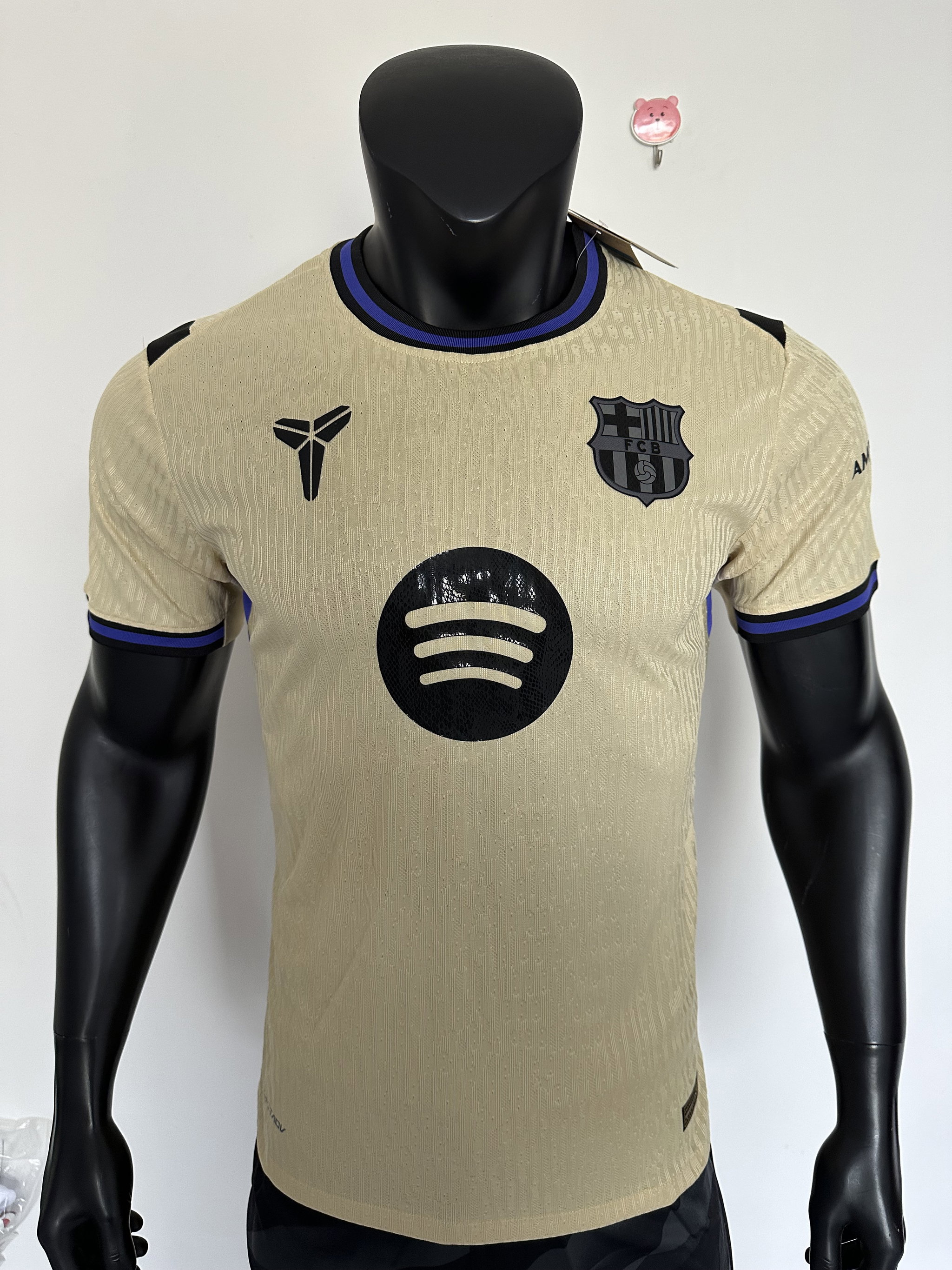 Barcelona away jerseys short sleeve 2025/26_0