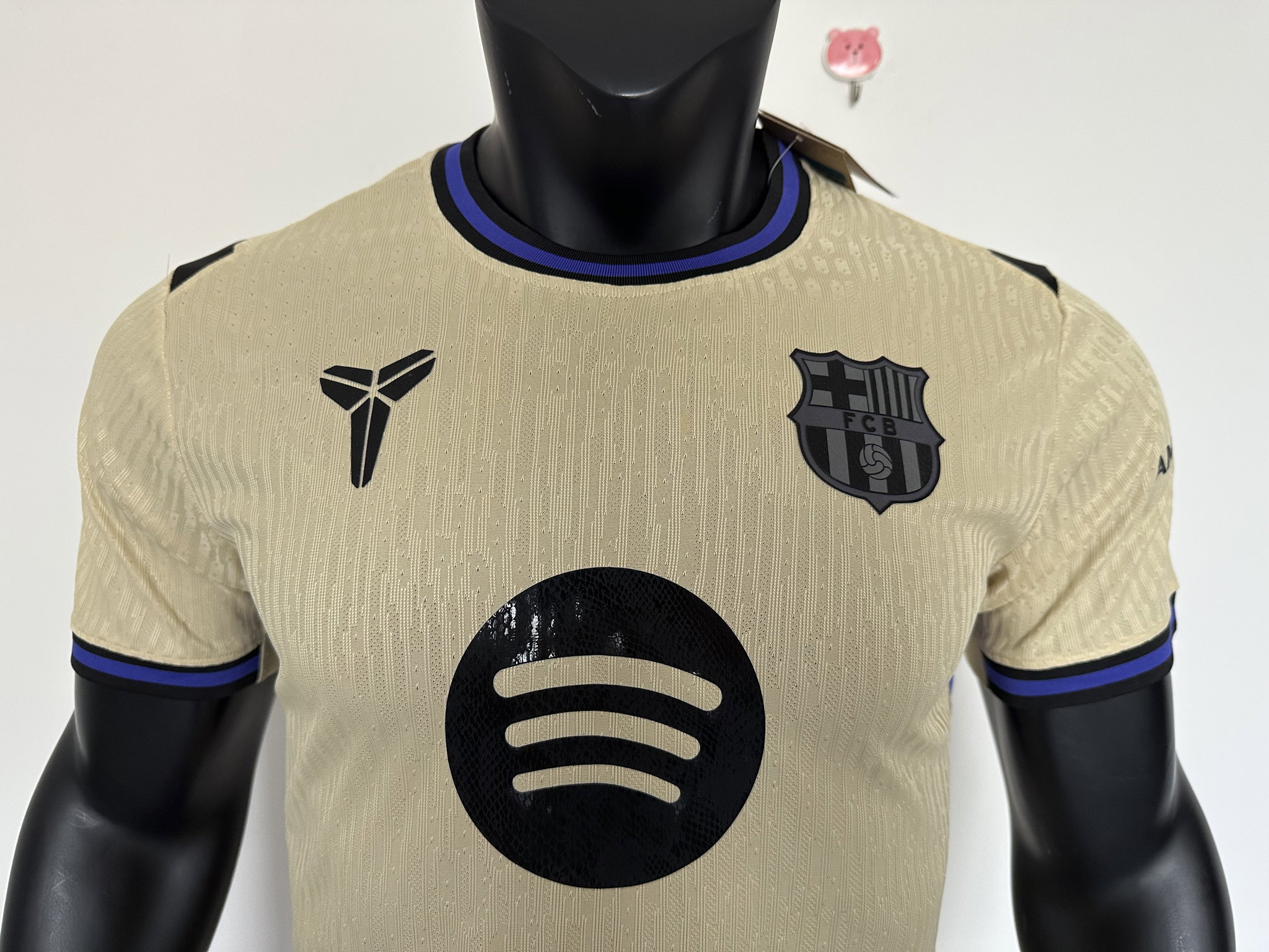 Barcelona away jerseys short sleeve 2025/26_2
