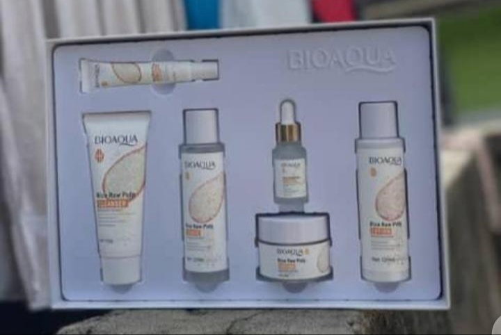 Coffret Bioaqua Rice Raw Pulp Moisturizing Six-piece Suit_0