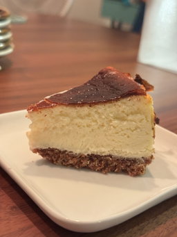 (Slice) Spe"coco"loos Basque Cheesecake 