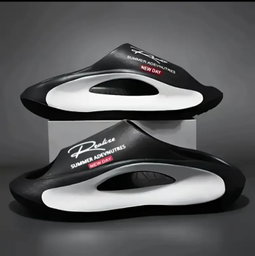 Rubber slippers 