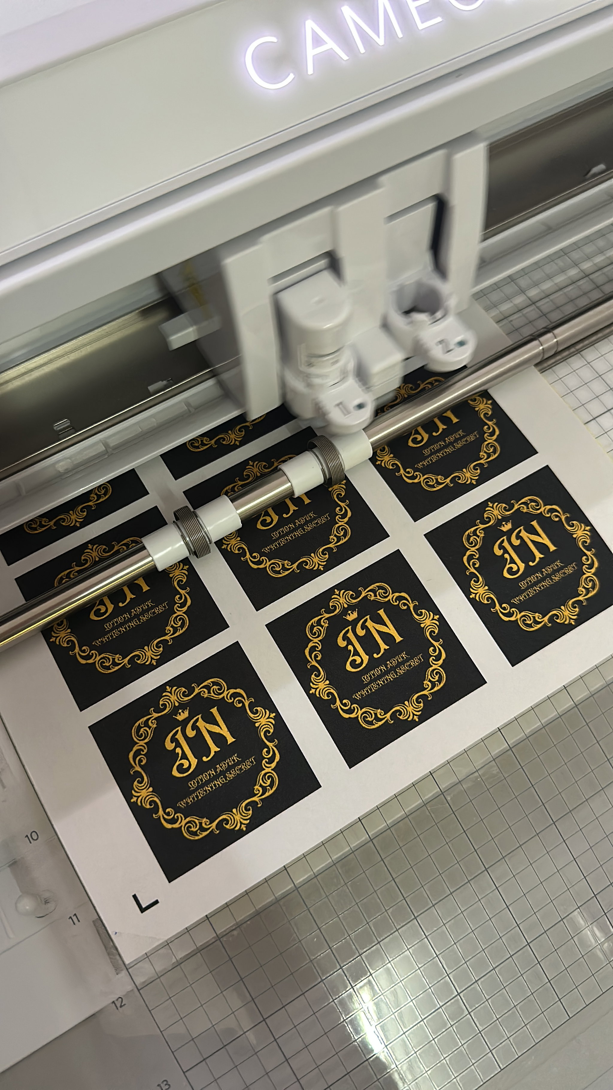 STICKER_4