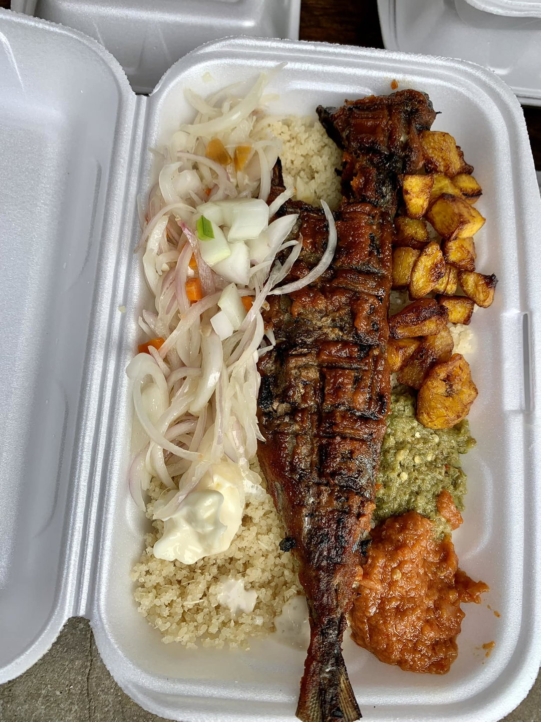 Attiéké + Aloco + Poisson Braisé