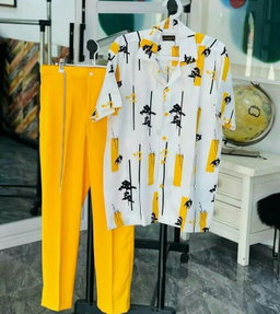 Ensemble Chemise Imprimée et Pantalon jaune