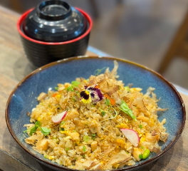 M19. Salmon Fried Rice 香松三文鱼炒饭 ( RECOMMEND )