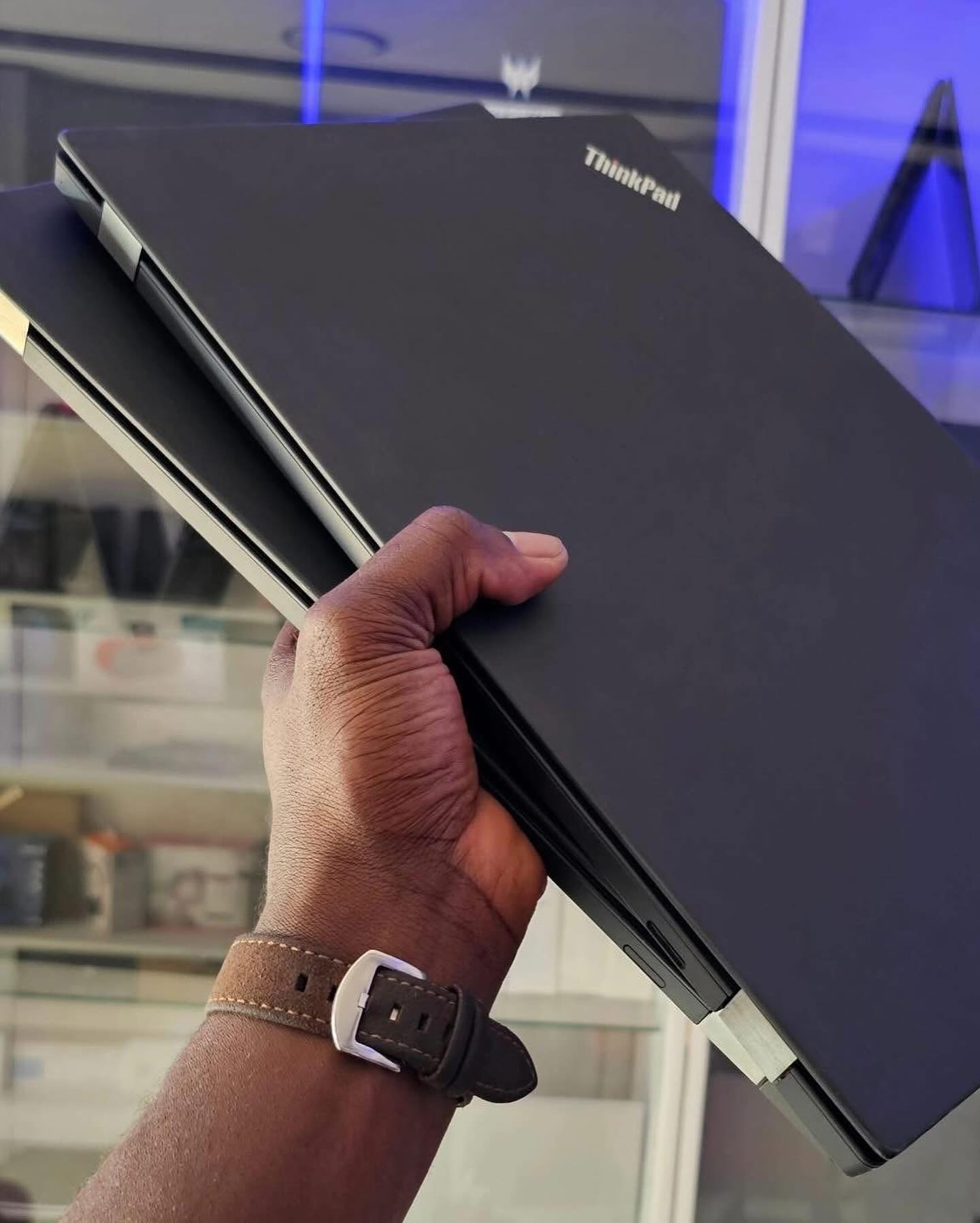  Lenovo ThinkPad T15, Core i7 11e Gen, 32Go RAM, 512Go SSD_2