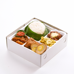 Nasi Gudeg Komplit