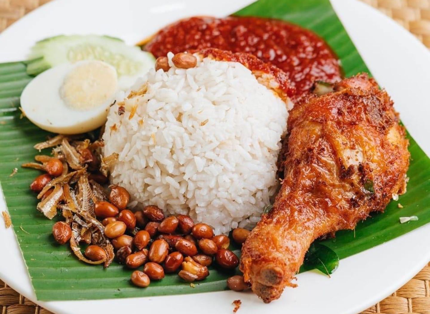 Nasi Lemak Ayam (Halal-حلال)_0