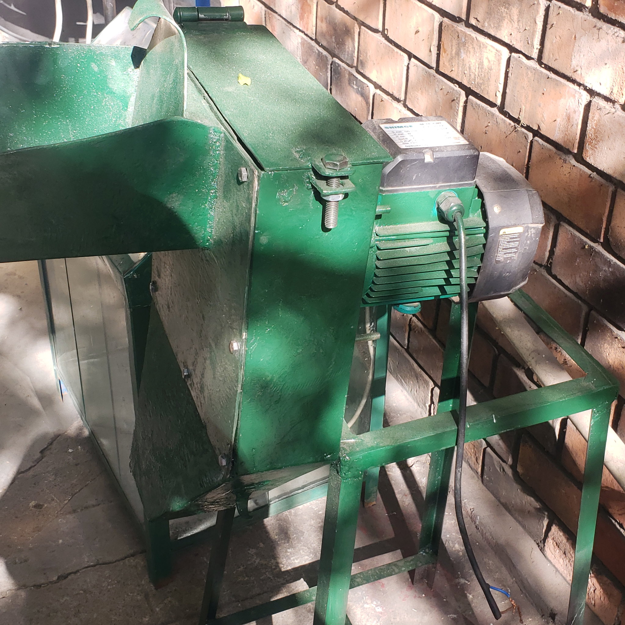 Groundnuts pounding machine _4