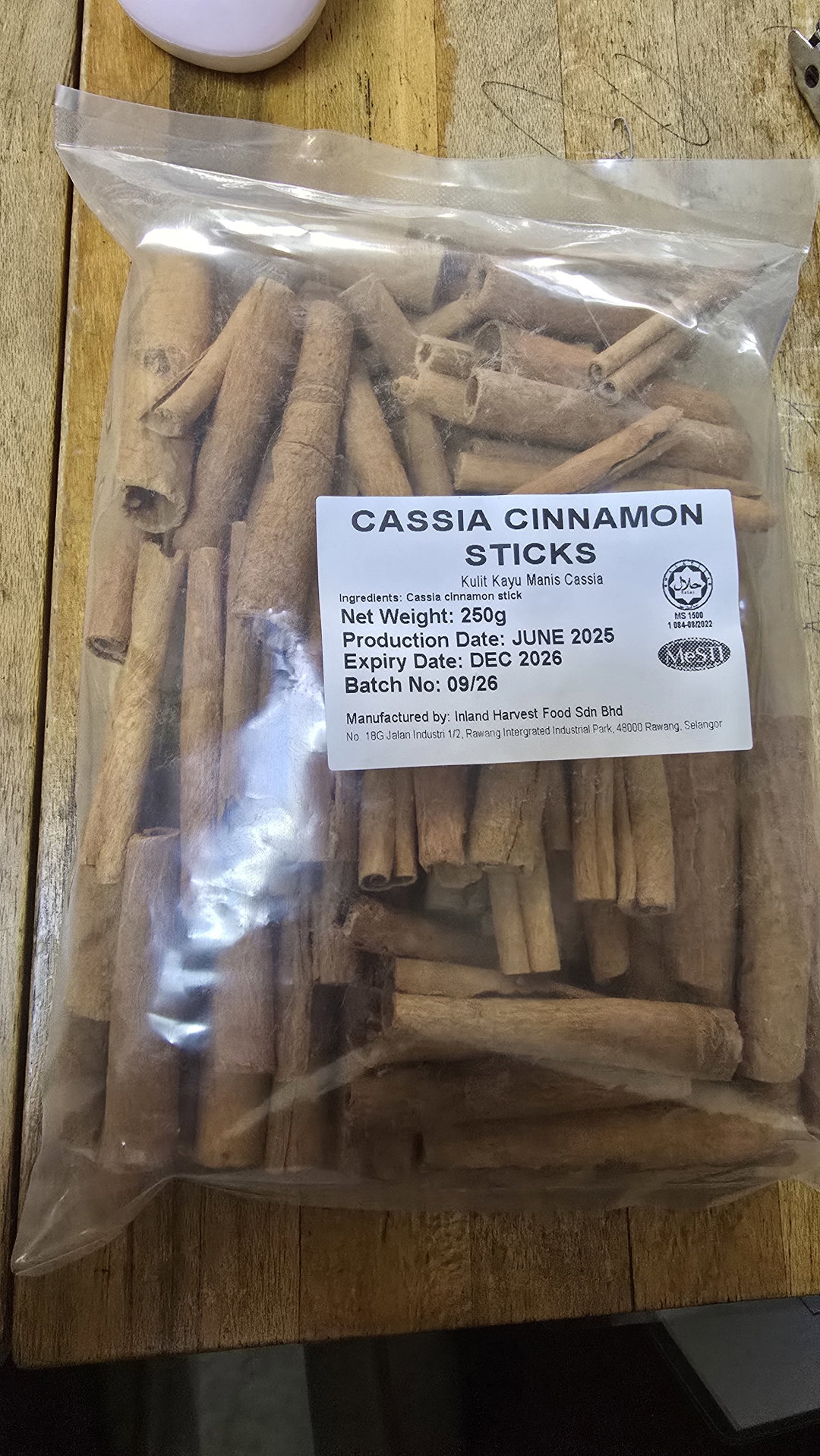 Herbs & Spices- Cinnamon Stick (250gm / pkt)