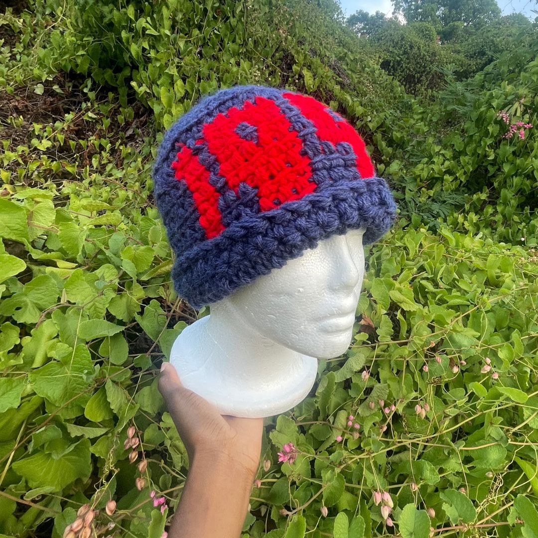 Regular Beanie w/ Graphic Letters_2