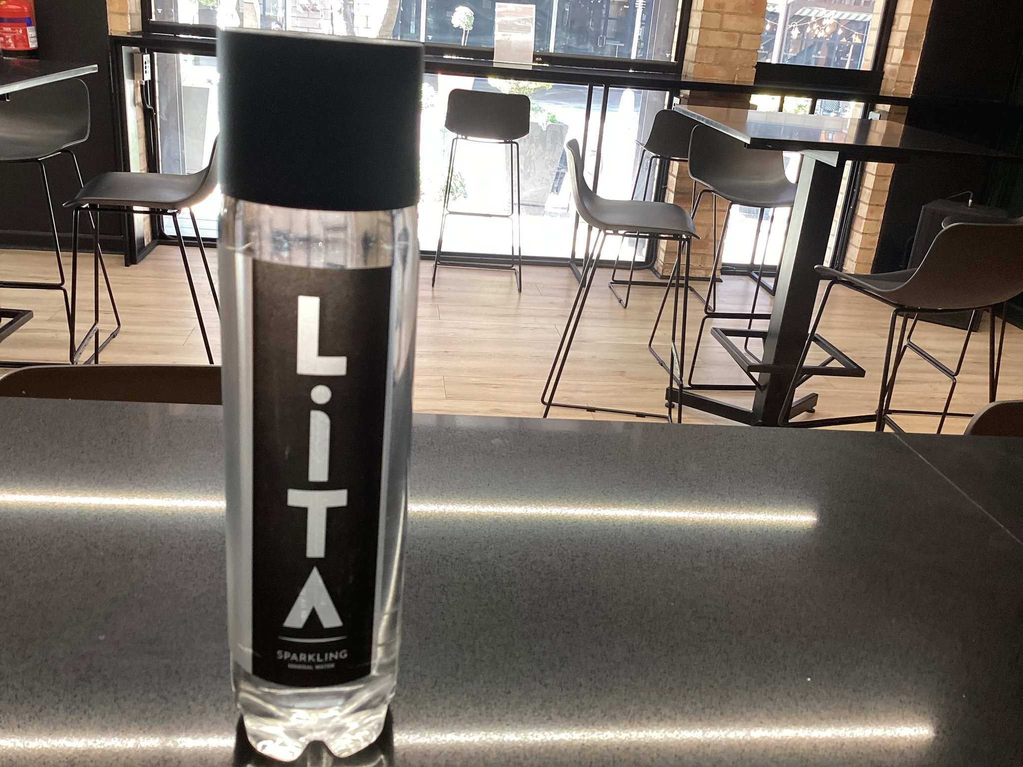 LITA SPARKLING WATER_0