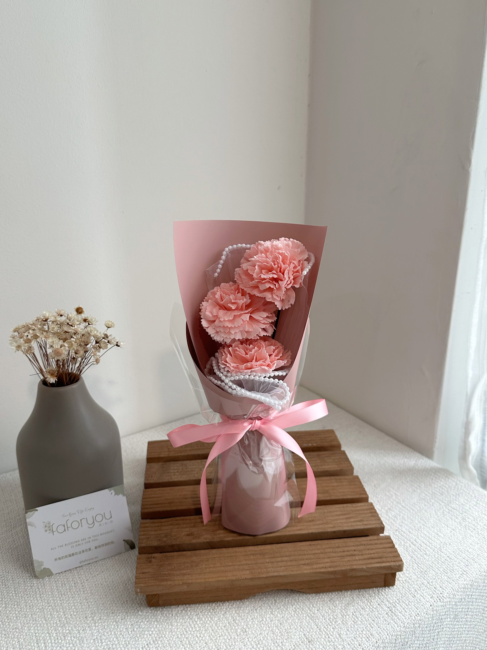 (MC08) 5 Stalk Soap Carnation Bouquet   _2