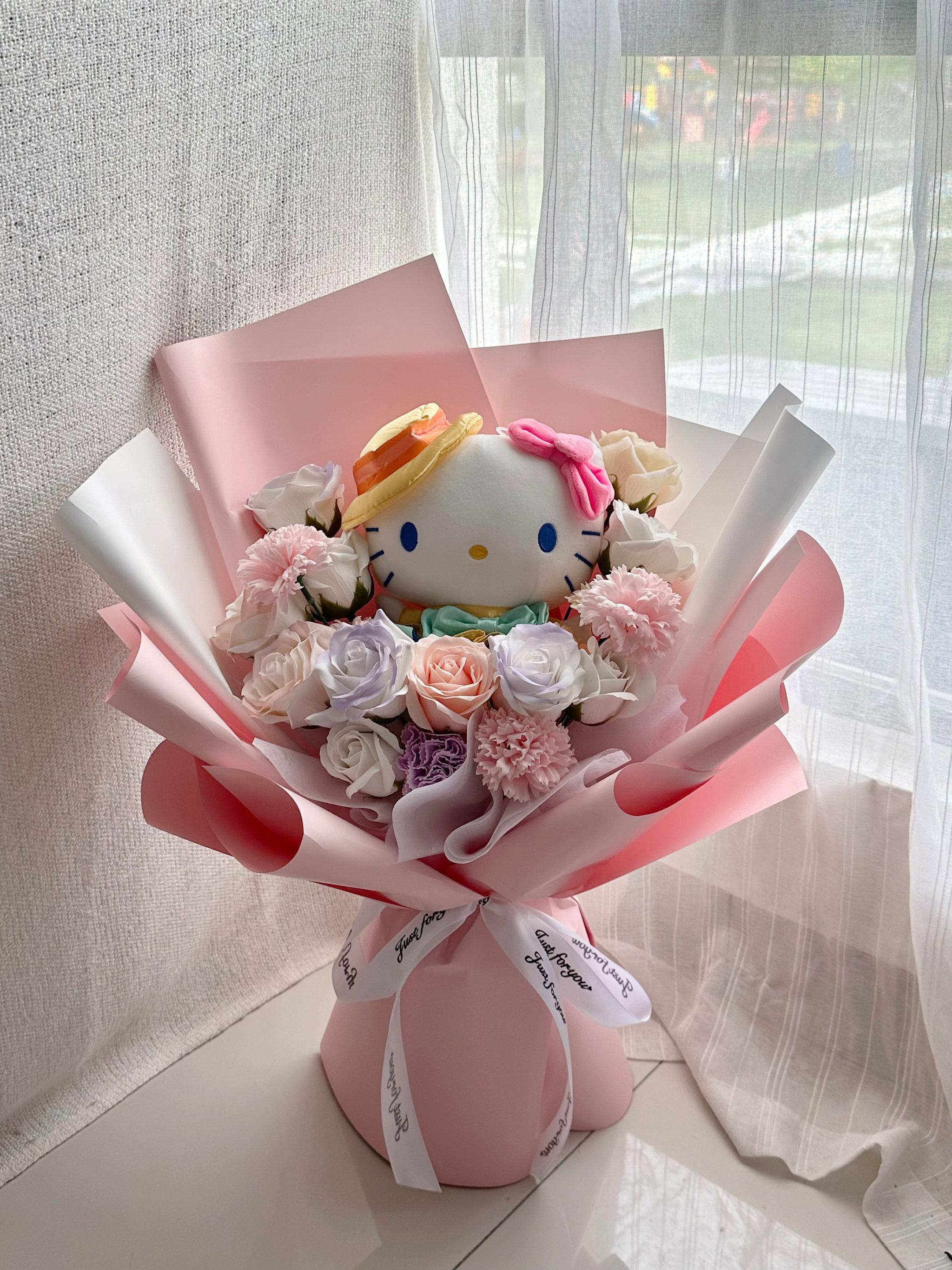 ( pre-order)  Customized Kitty Soap Flower Bouquet _0
