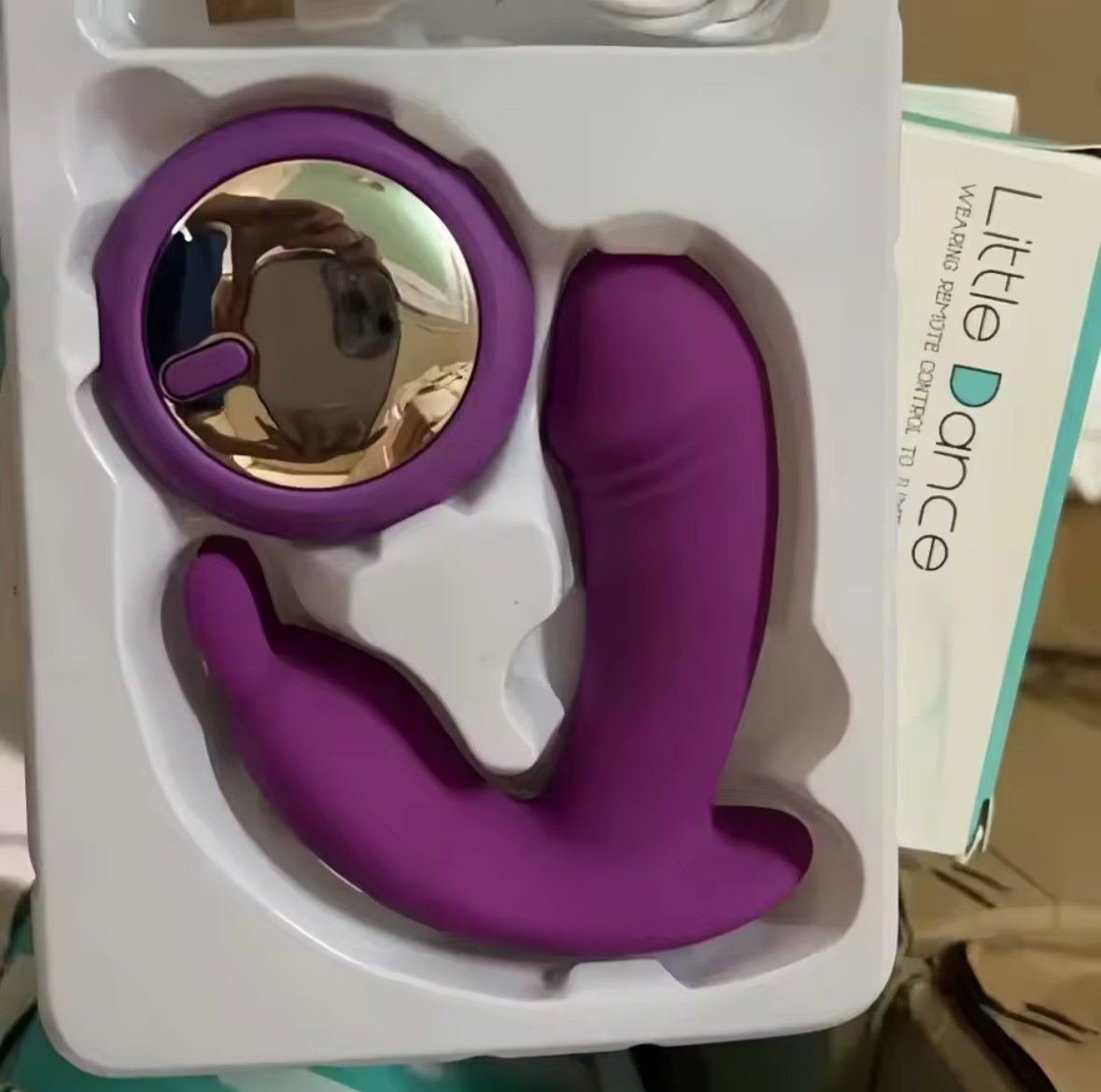 2 in1 Wearable Tongue Licking Dildo Vibrator_2
