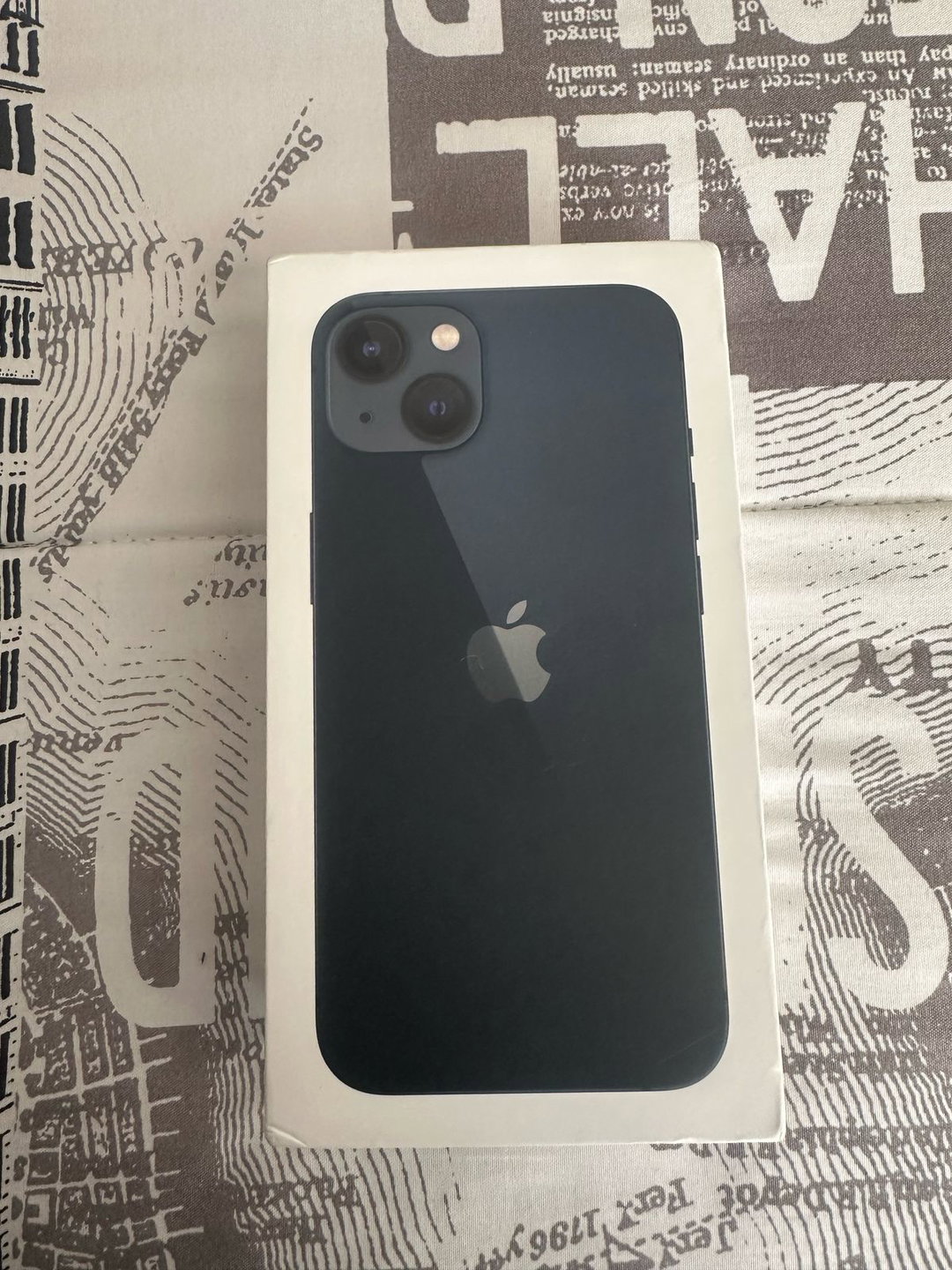 iPhone 13 128GB Like new 