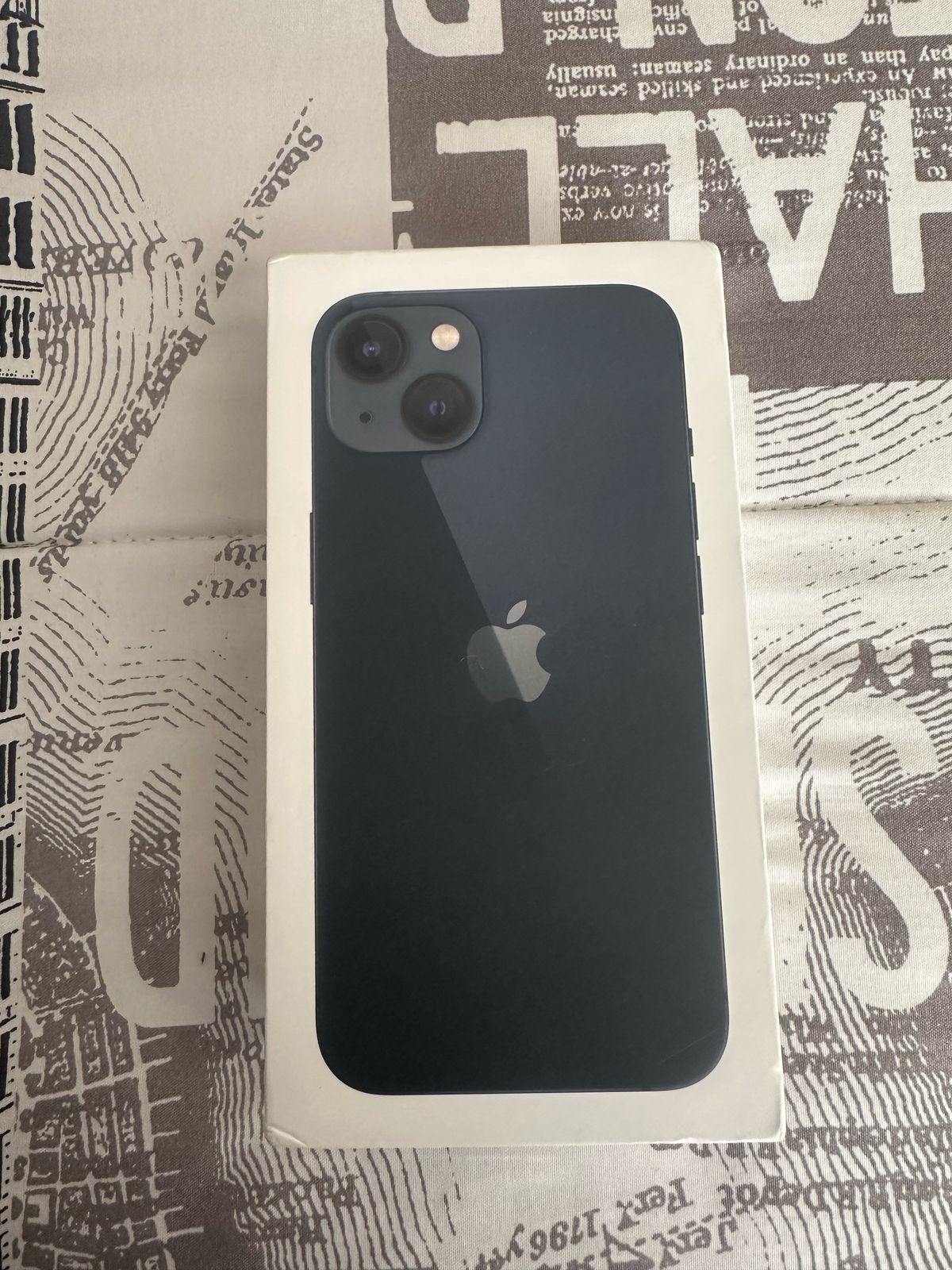 iPhone 13 128GB Like new _0