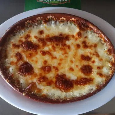 Queso Fundido Con Chorizo