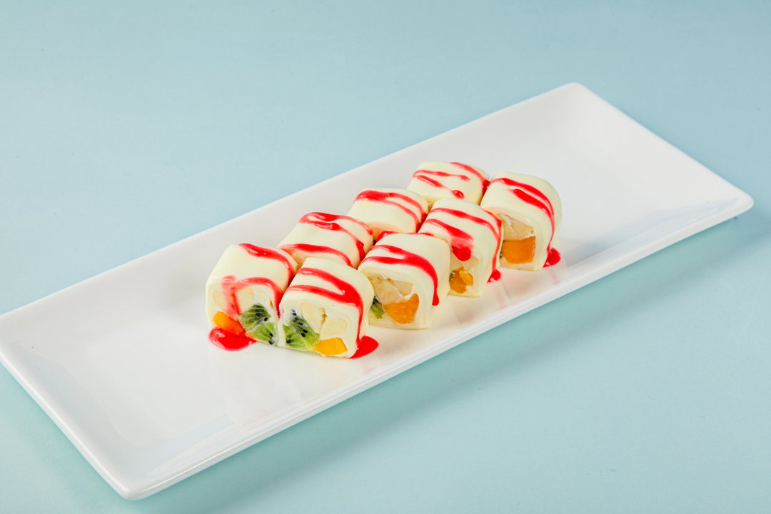Fruit roll desert