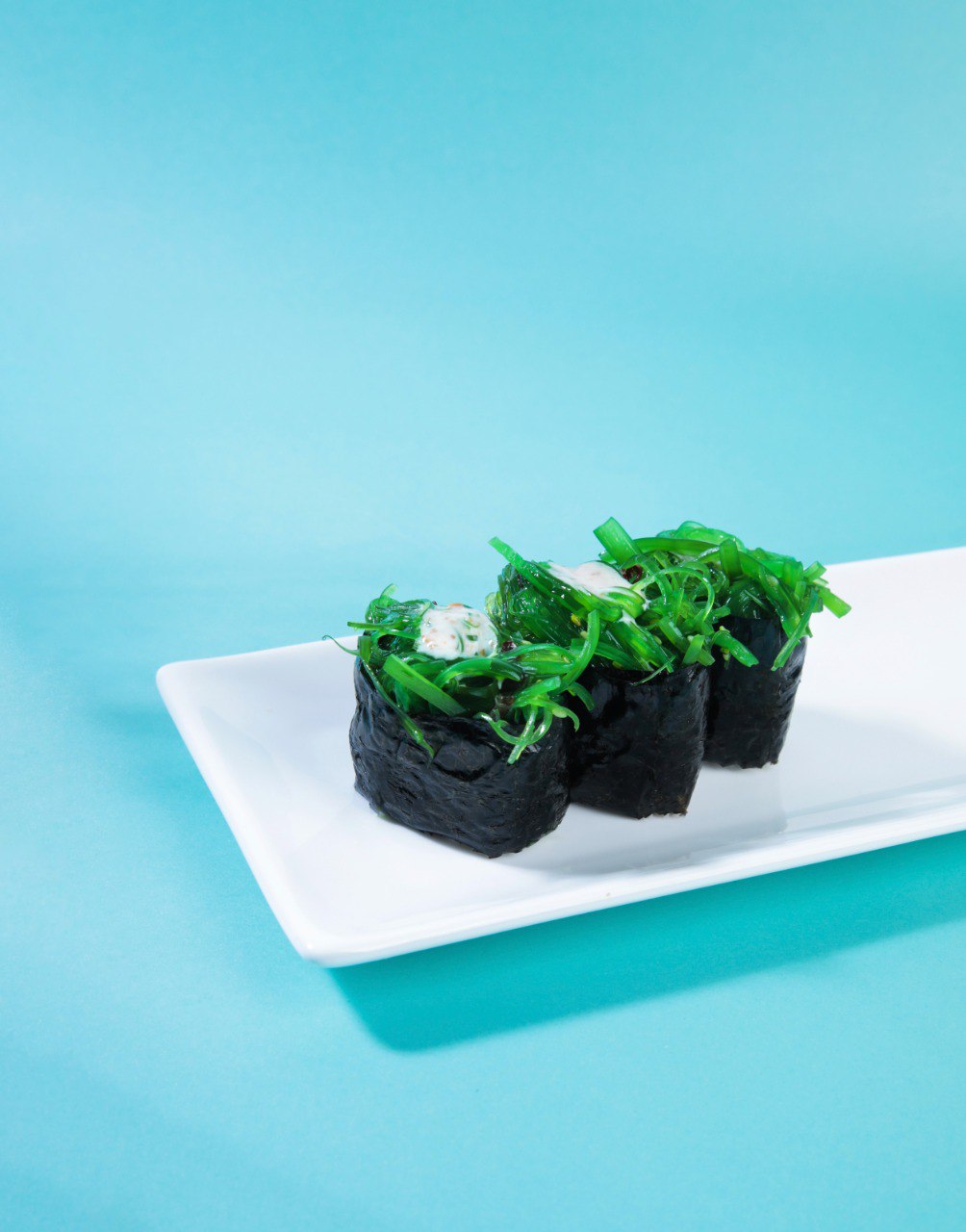 Gunkan with Chuka (48g) 1pc