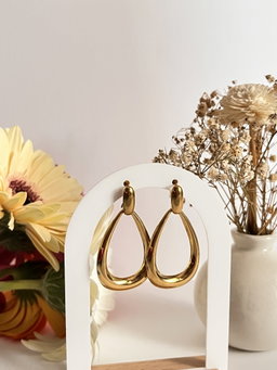 Studra earrings ✨