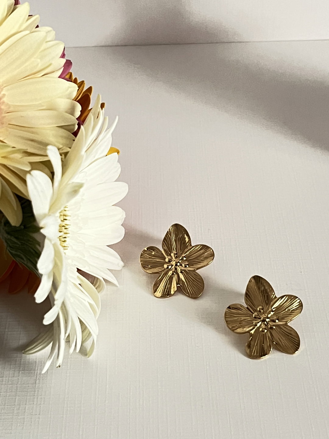 Roselle earrings