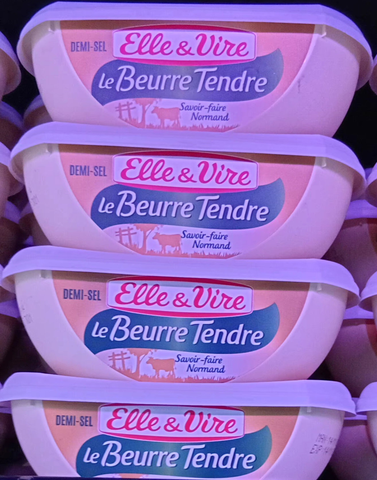 Elle & Vire Le Beurre Tendre Demi-Sel 80% Mg 250g1.00_0