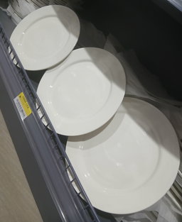 Assiettes Classiques – Simples & Pratiques