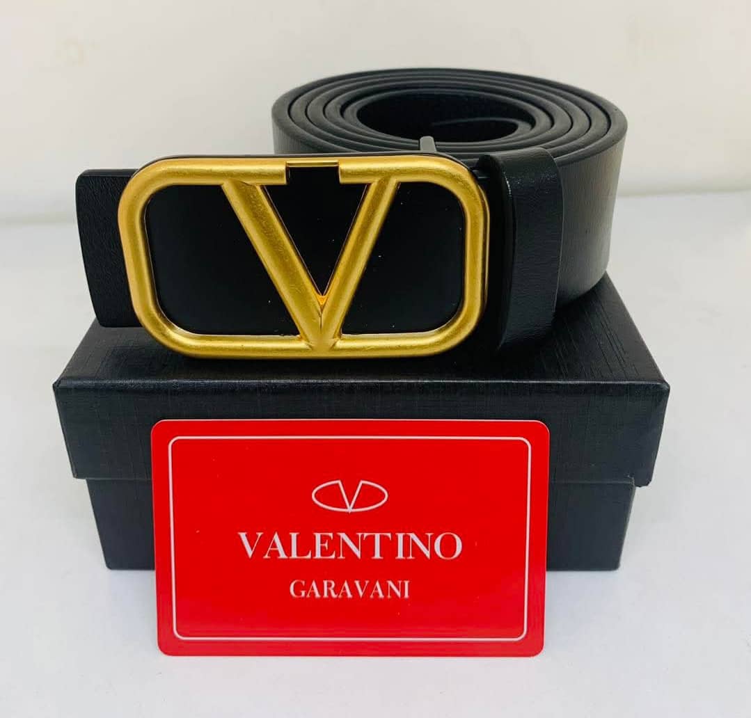 Ceinture Homme Cuir Qualité Prémium. Prix de Vente: 15 000 FCFA Bénéfice: 2 000 FCFA/Ceinture vendue. Offre valable 30 jours renouvelable._0