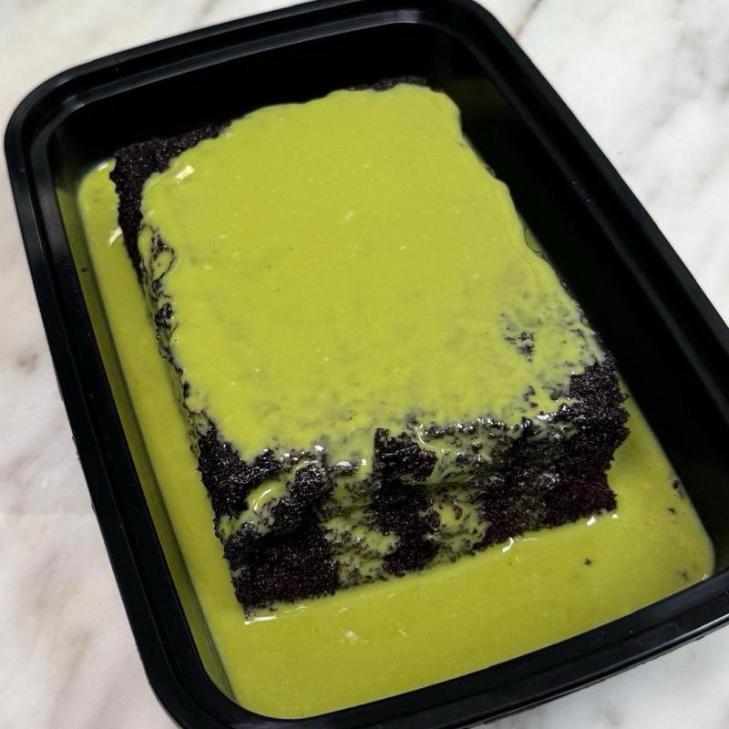 Nomad's Moist Chocolate Cake (with Callebaut White Choc Pistachio Ganache) 