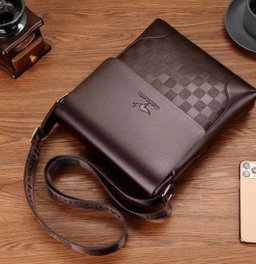 Sac en Bandoulière Mixte, Excellente Qualité. Prix de vente: 15 000 FCFA  Bénéfice: 2000 FCFA/Sac vendu. Offre valable 30 jours renouvelable. 
