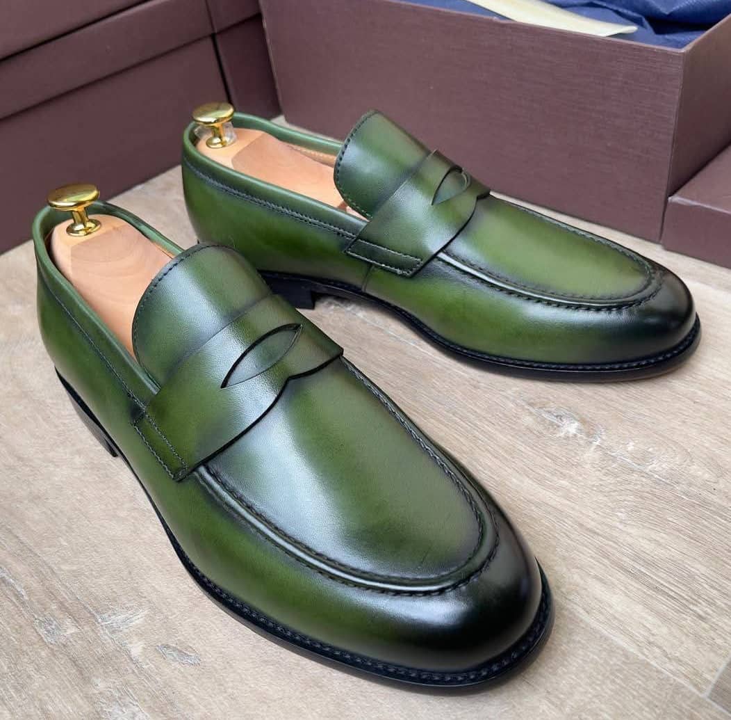 Chaussure Homme Cuir, Excellente Qualité. Pointure 39 à 46. Prix de vente: 45 000 FCFA  Bénéfice 5000 FCFA/Chaussure vendue. Offre valable 30 jours renouvelable._0