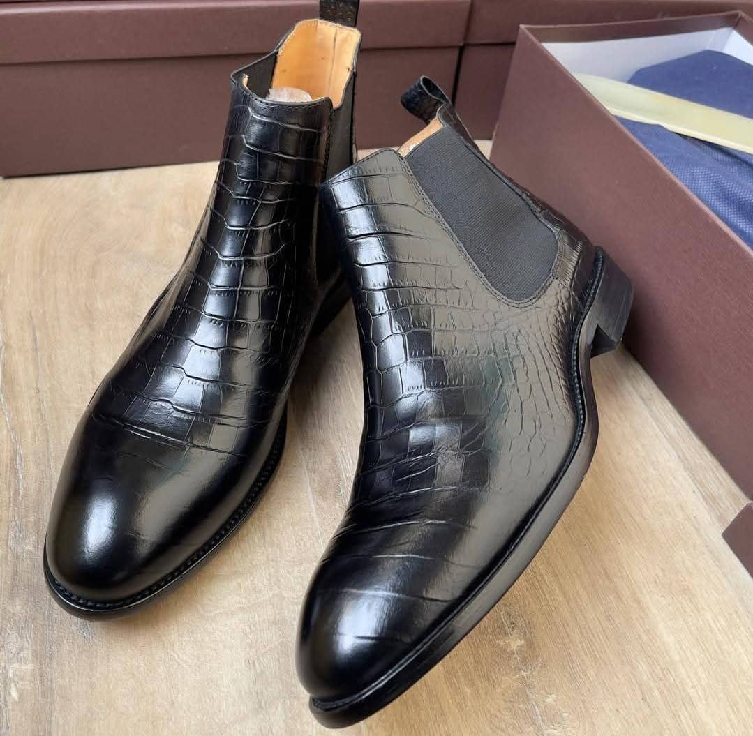 Chaussure Homme Cuir, Excellente Qualité. Pointure 39 à 46. Prix de vente: 55 000 FCFA  Bénéfice 5000 FCFA/Chaussure vendue. Offre valable 30 jours renouvelable._0