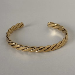 Fawn Bangle
