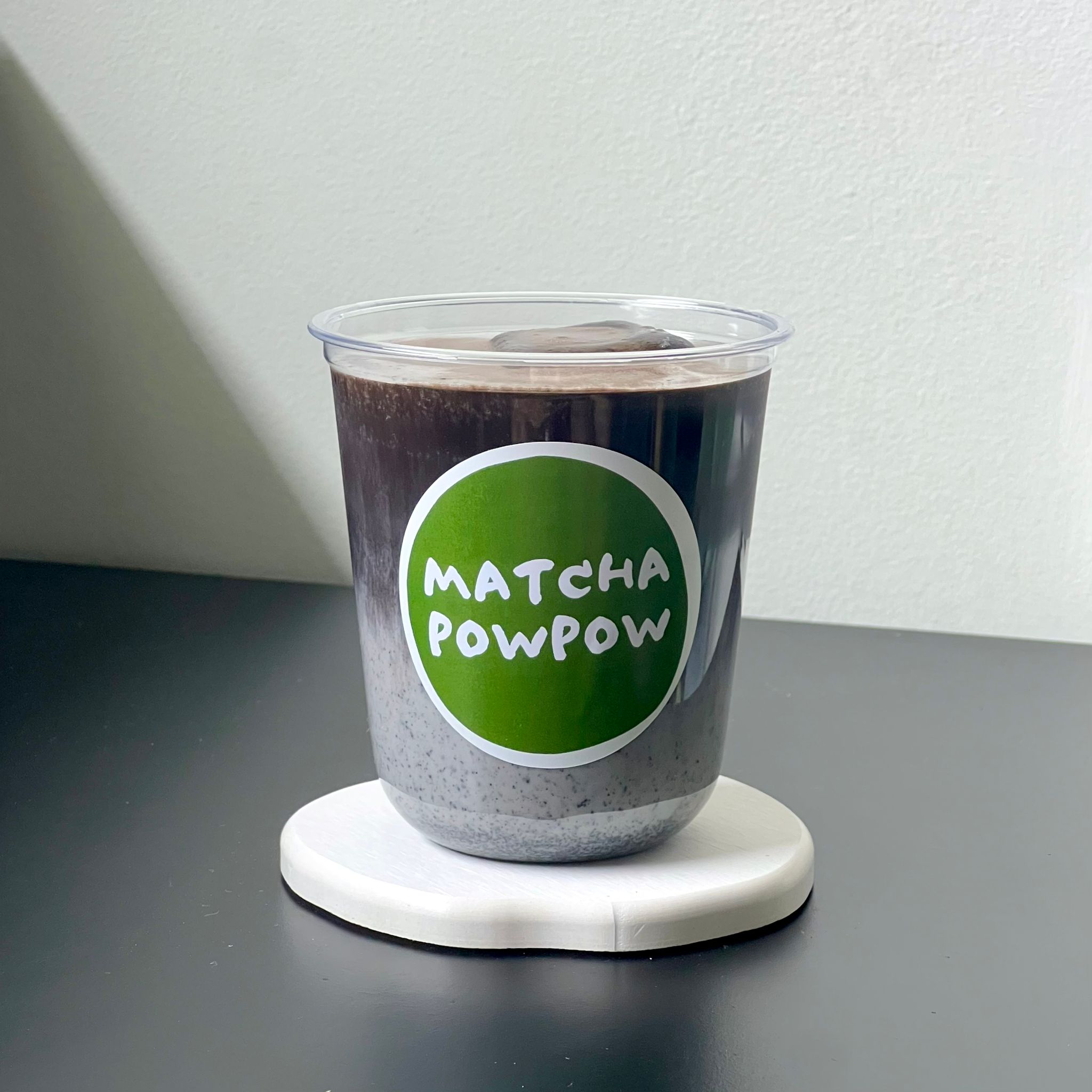 Iced Black Sesame Hojicha Oatmilk Latte_0