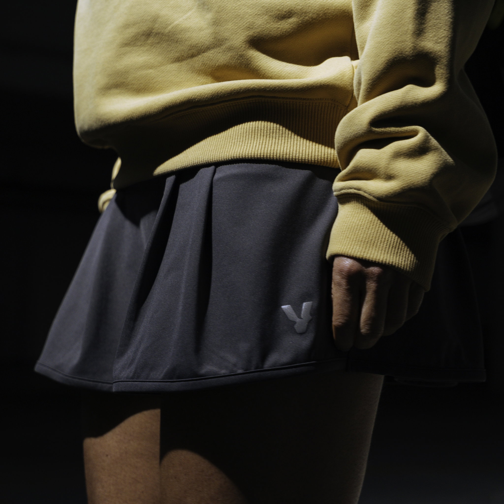 VOLT Performance Skirt Dark Grey_2