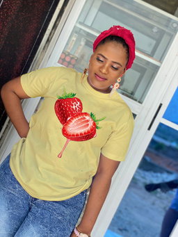Sweet & Stylish: Strawberry Drip Graphic T-Shirt for a Fresh Look