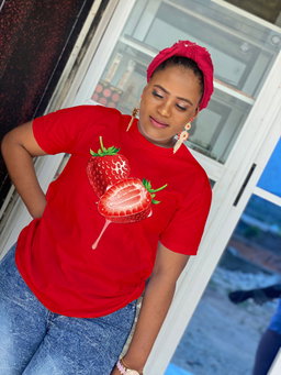 Sweet & Stylish: Strawberry Drip Graphic T-Shirt for a Fresh Look