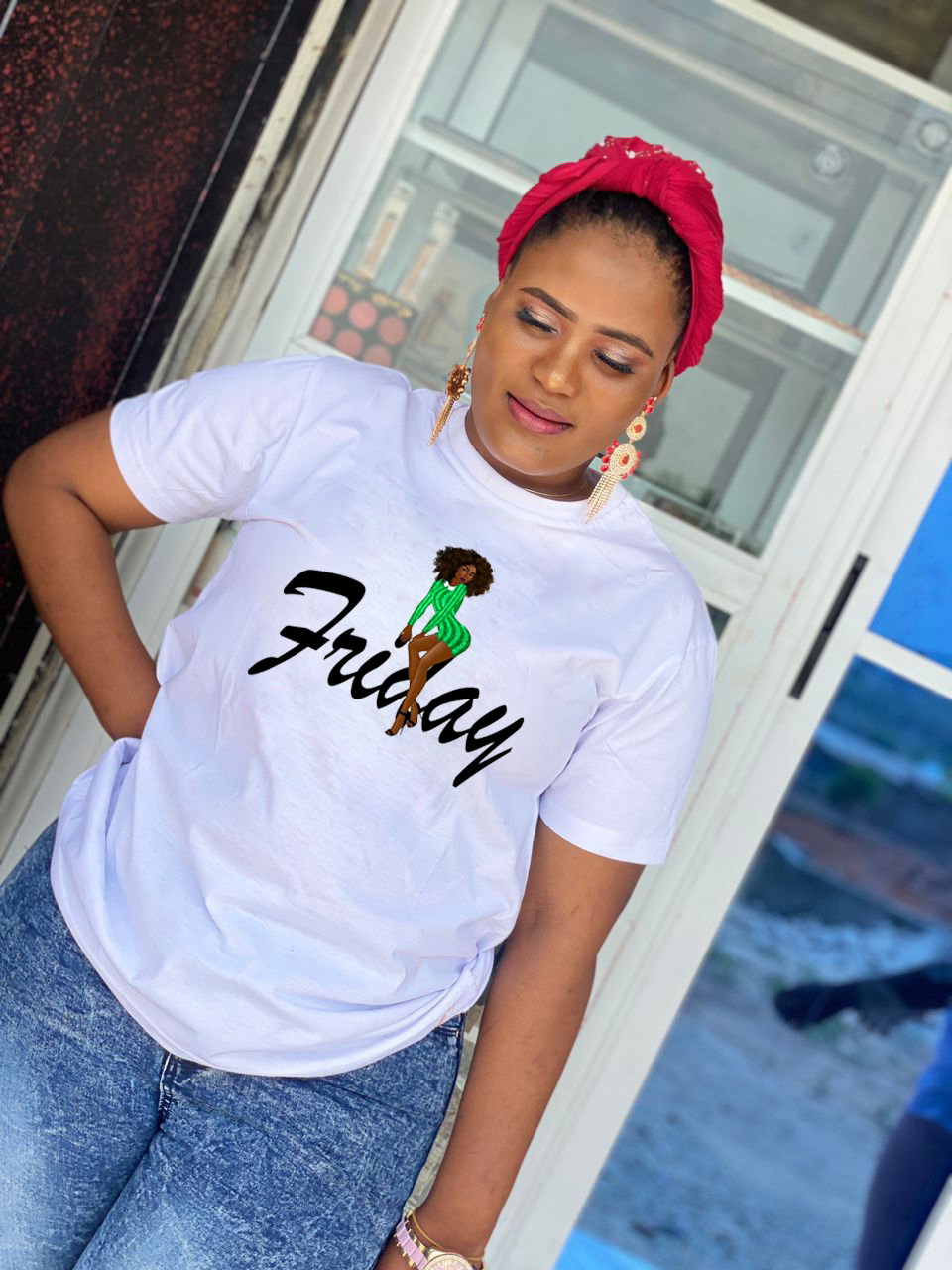 🖤 Friday Mood Activated – Chic Lady T-Shirt for the Weekend Vibes_2