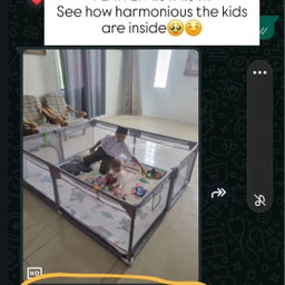 PLAYPEN WITH CORNER COVERS & BIG SUCTION