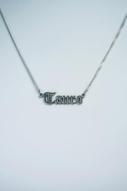 Collar Tauro - 99.9% Plata pura y manifestada