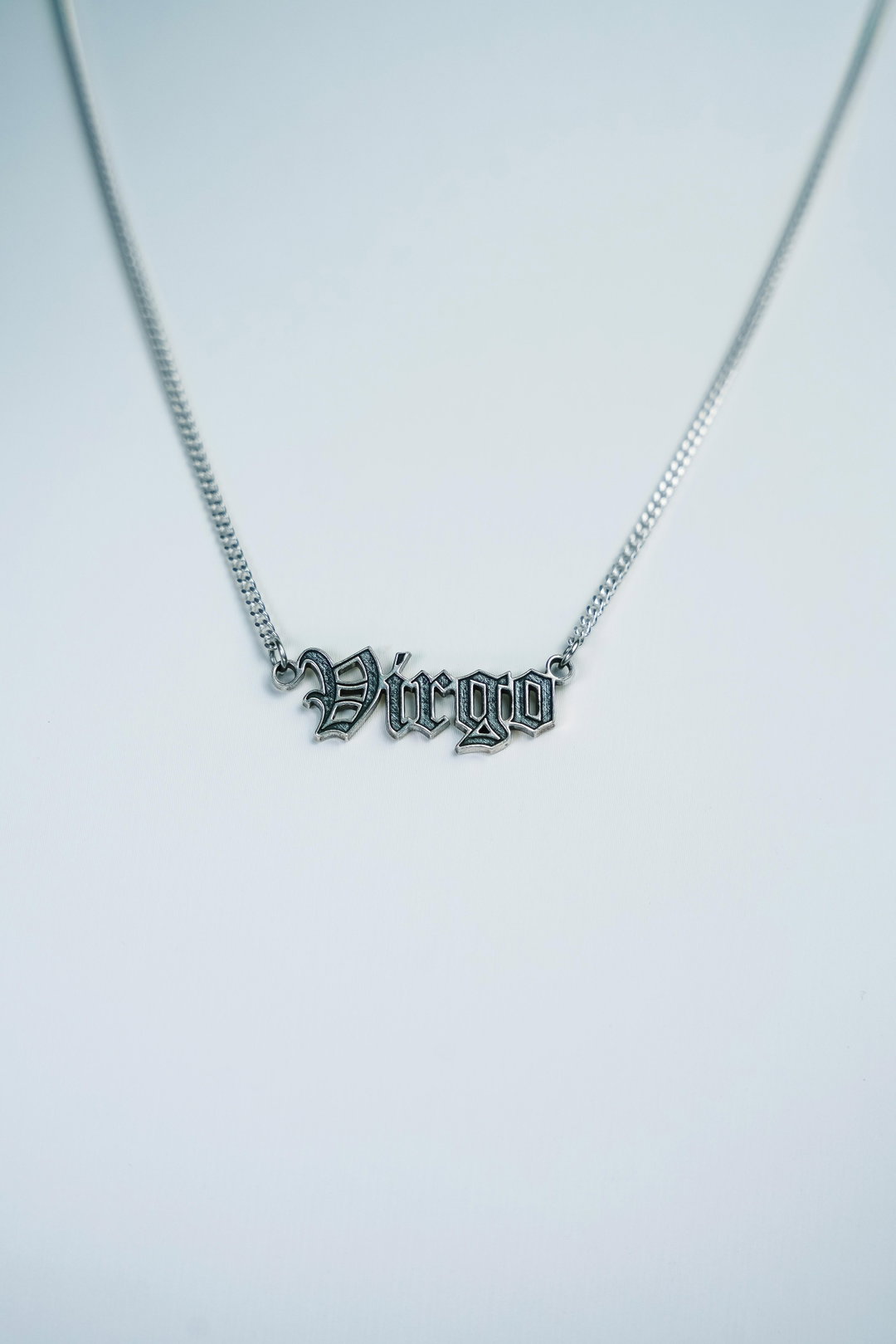 Collar Virgo - 99.9% Plata pura y manifestada