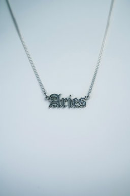 Collar Aries - 99.9% Plata pura y manifestada