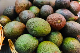 Avocat locale/kg
