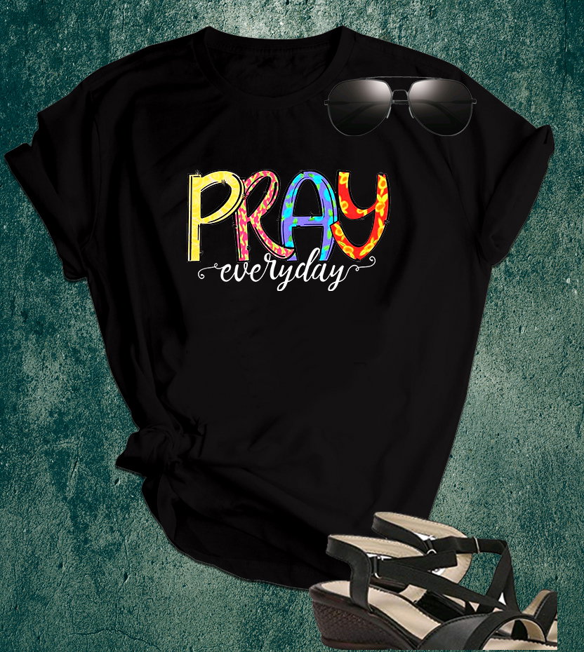 📝 Faith in Color – “Pray Everyday” Inspirational T-Shirt for the Spiritually Bold_1