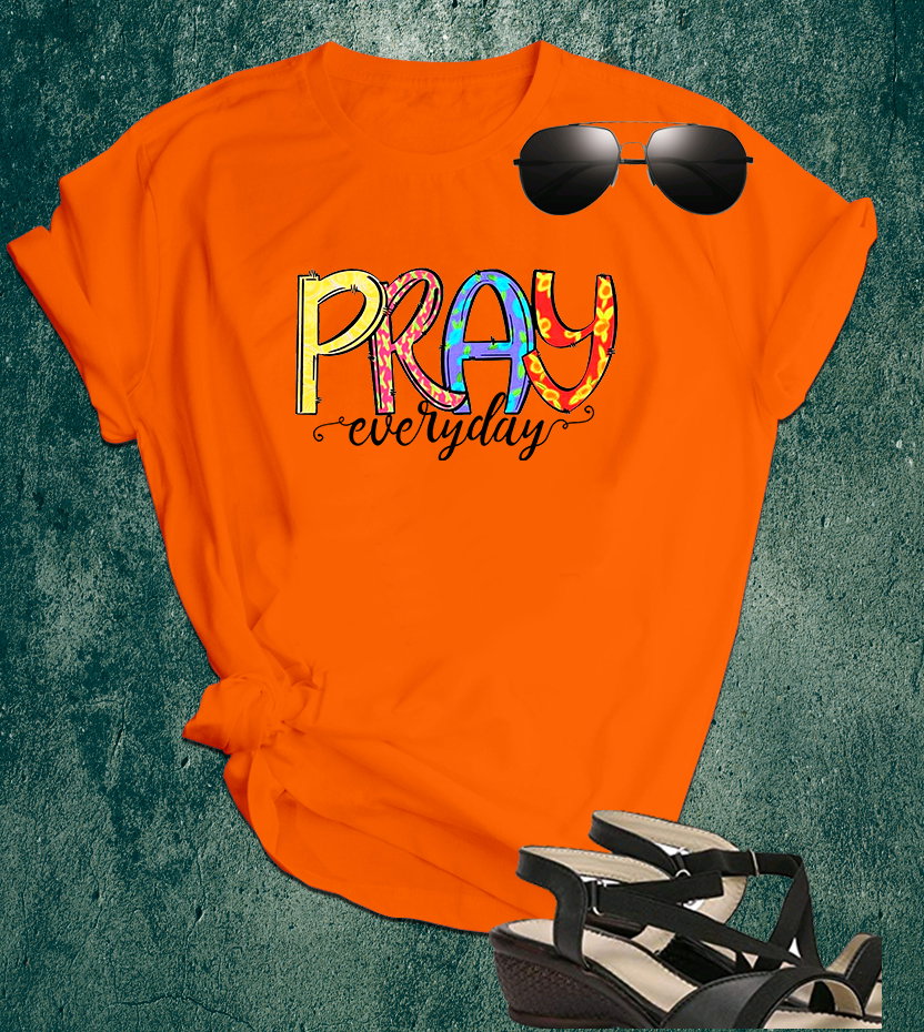 📝 Faith in Color – “Pray Everyday” Inspirational T-Shirt for the Spiritually Bold_5