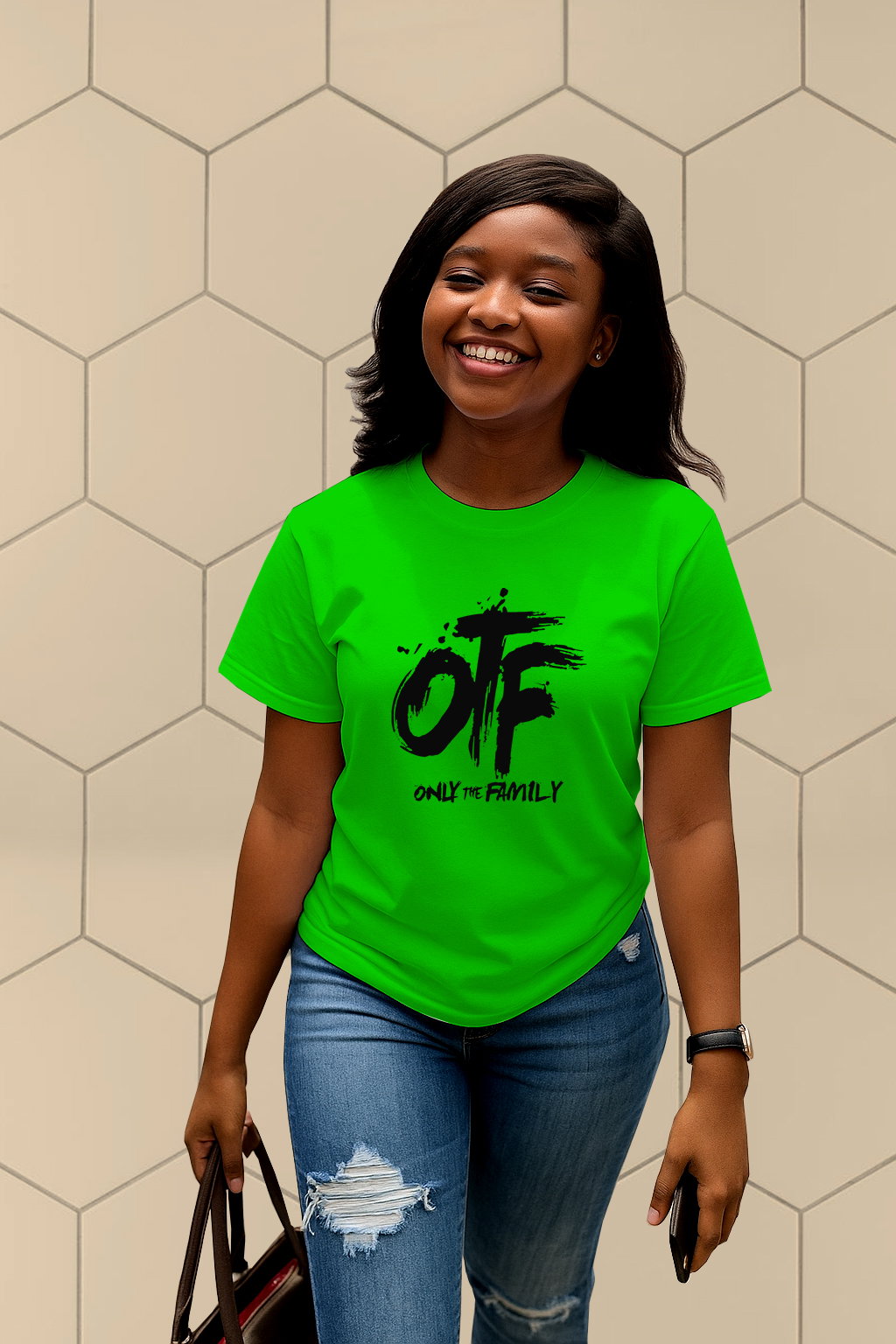 📝 Loyalty Over Everything – “Only The Family” OTF Graphic T-Shirt _5